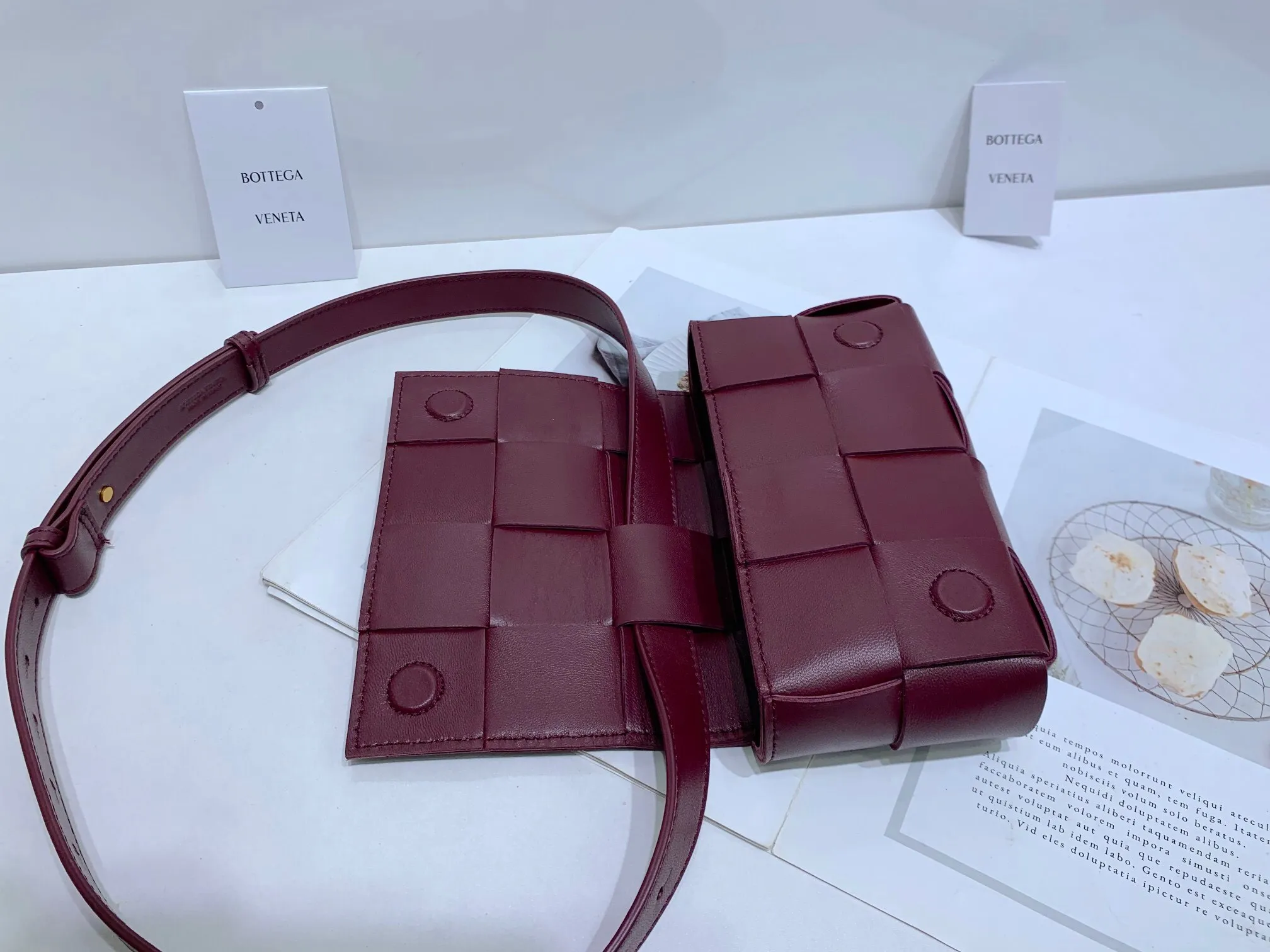 All categories 💚 Authentic bags 💚 BV 2025 new BV crossbody bag